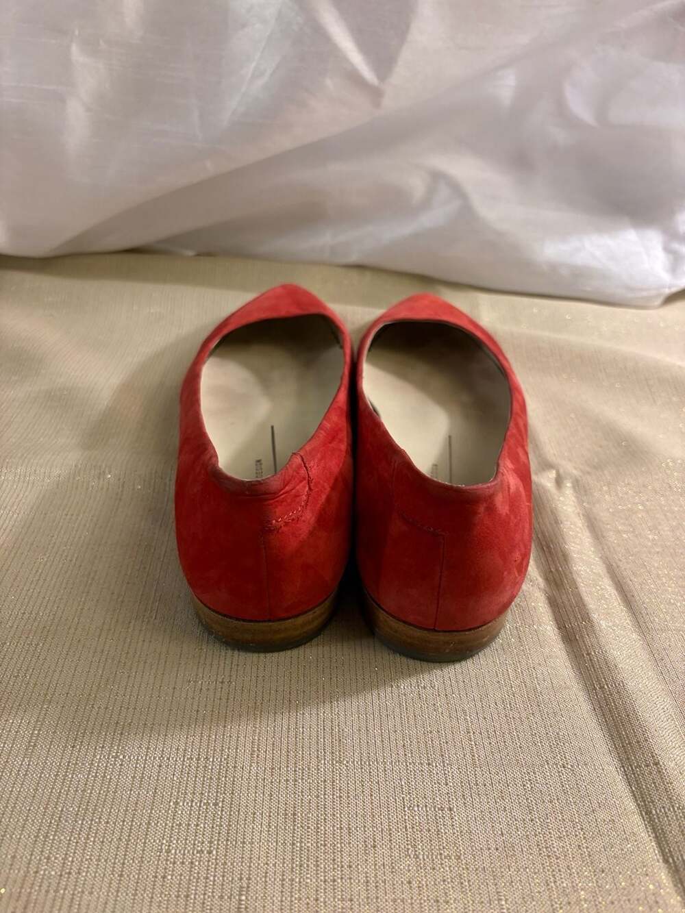 Ecco Esatto Flat Red Suede Pointed Toe Ballet Flats - Picture 5 of 10